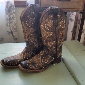 Circle G square toe cowboy boots 6